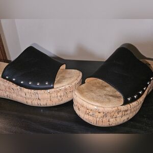 White Mountain Black Studded Trim Slide Sandals Cork Like Bottoms Size 8